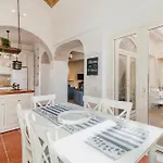 Casa Querida - *