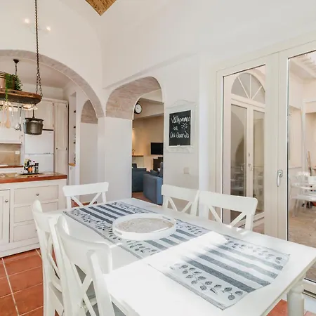 Casa Querida - *